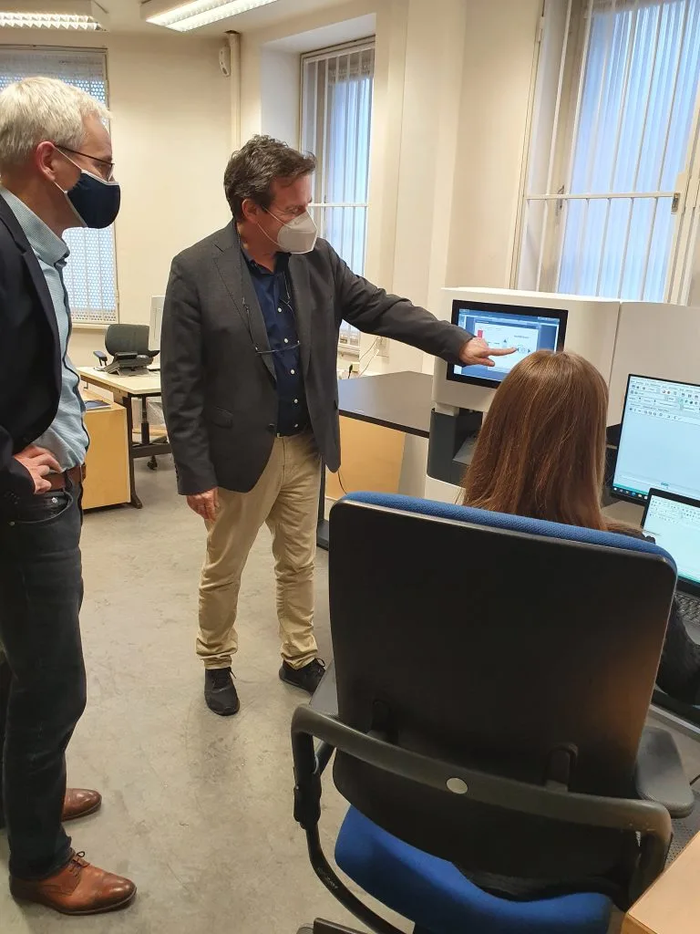 艺术与科技的交汇：冯·德·海特博物馆采用 WideTEK 36ART 开启数字化新篇章