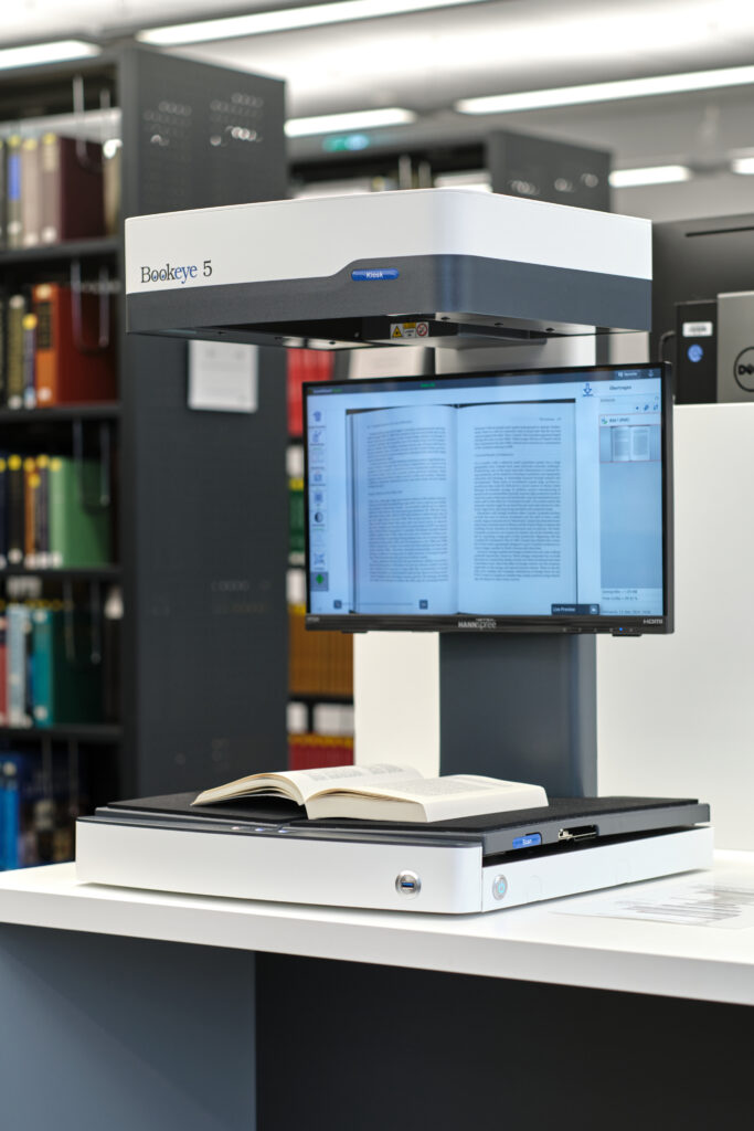 帕德博恩大学图书馆再次选择 Bookeye：千万次扫描后的数字化升级