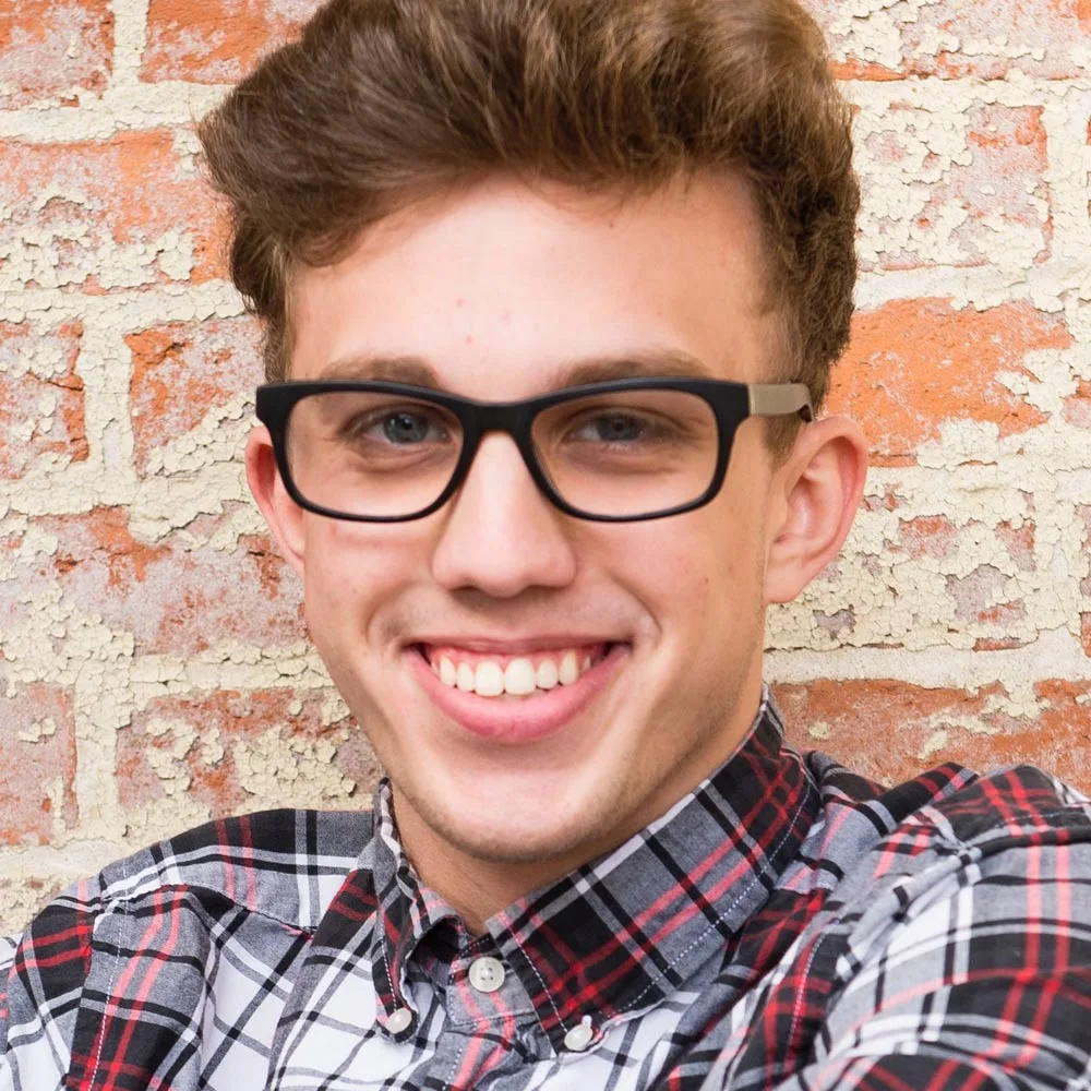 Alex Windfree 与 Kirtas：引领档案数字化扫描技术新标准