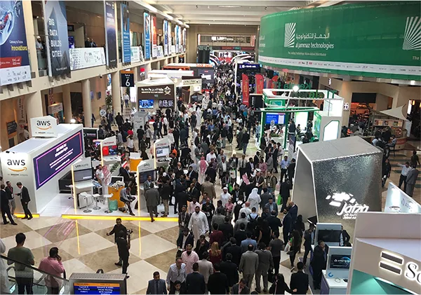 Image Access 2019 GITEX 参展 Bookeye 4 V2 WideTEK 36 CL