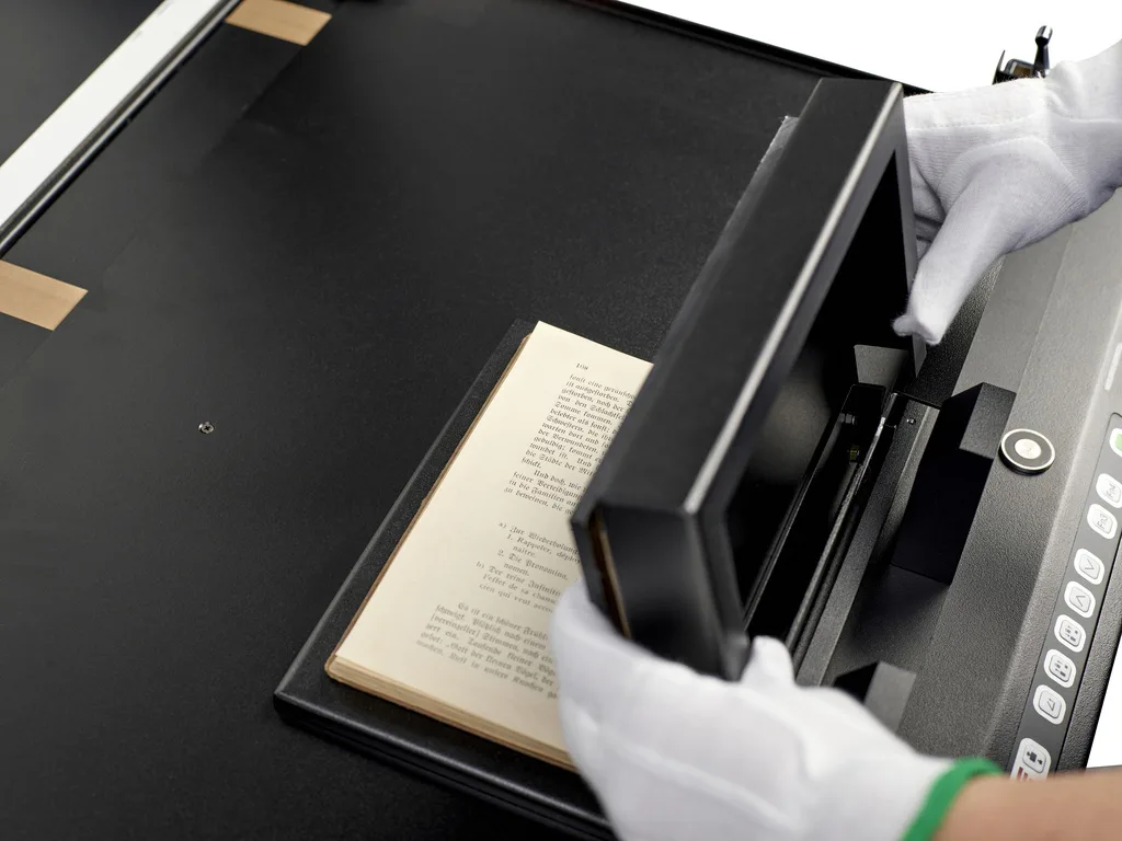 Zeutschel线阵扫描仪70度开合扫描套件