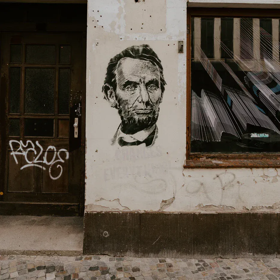 Zeutschel 扫描仪正在处理历史文献