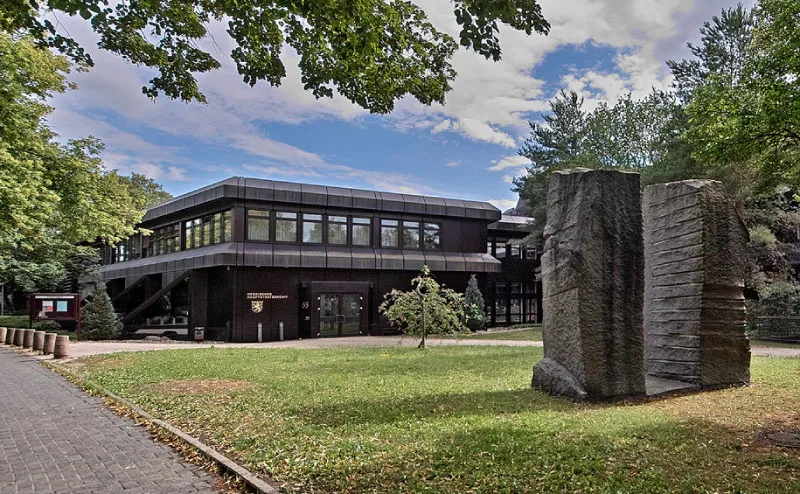 德国黑森州国家档案馆外景